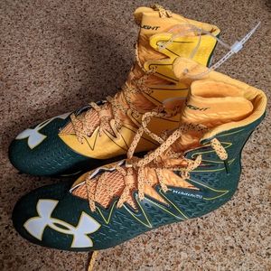NEW - Men's Under Armor Highlight MC Size 11.5